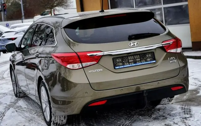 HYUNDAI I40 