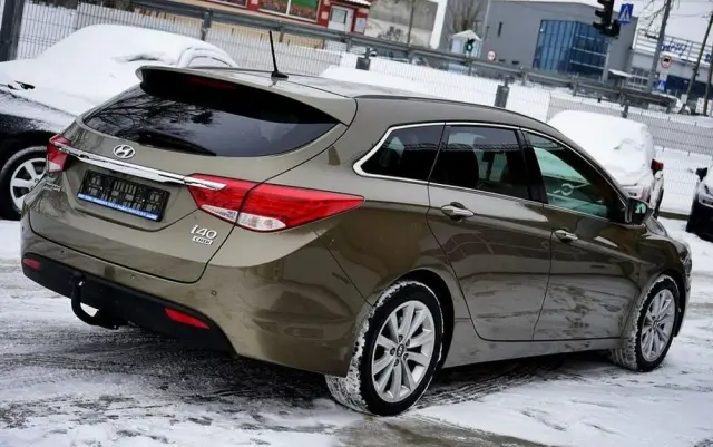 HYUNDAI I40 