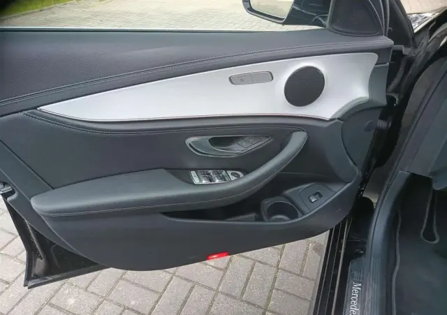 MERCEDES-BENZ Klasa E 