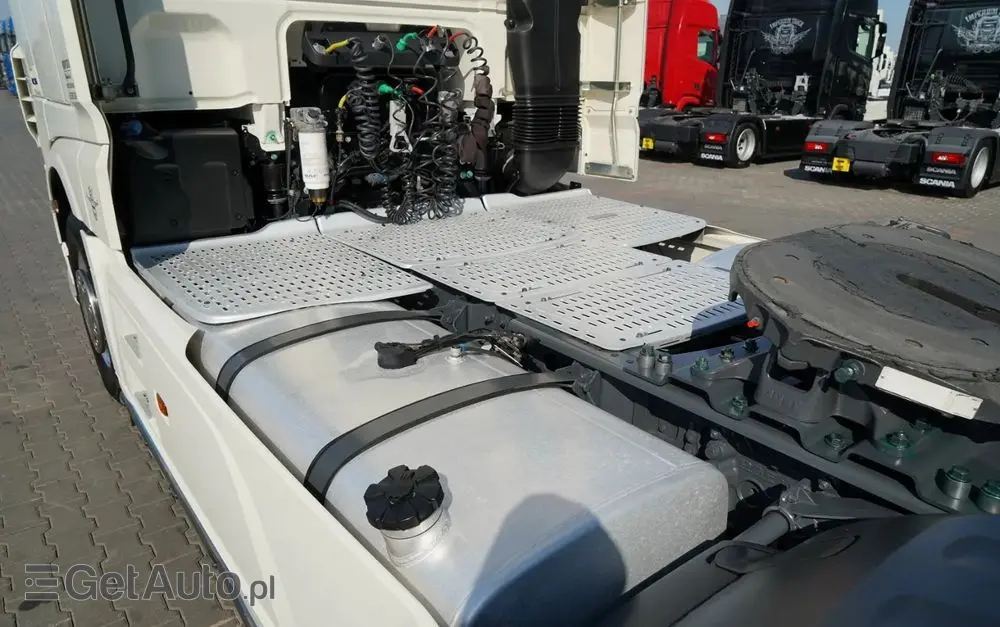 DAF XF 530 / RETARDER / KLIMA POSTOJOWA / SUPER SPACE CAB / ALUFELGI 