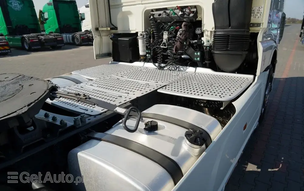 DAF XF 530 / RETARDER / KLIMA POSTOJOWA / SUPER SPACE CAB / ALUFELGI 