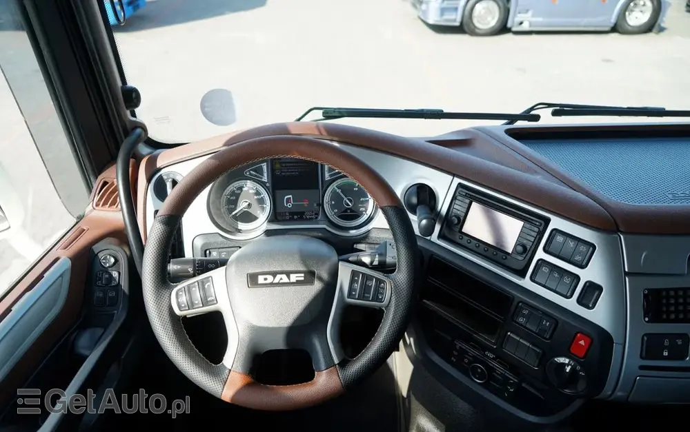 DAF XF 530 / RETARDER / KLIMA POSTOJOWA / SUPER SPACE CAB / ALUFELGI 