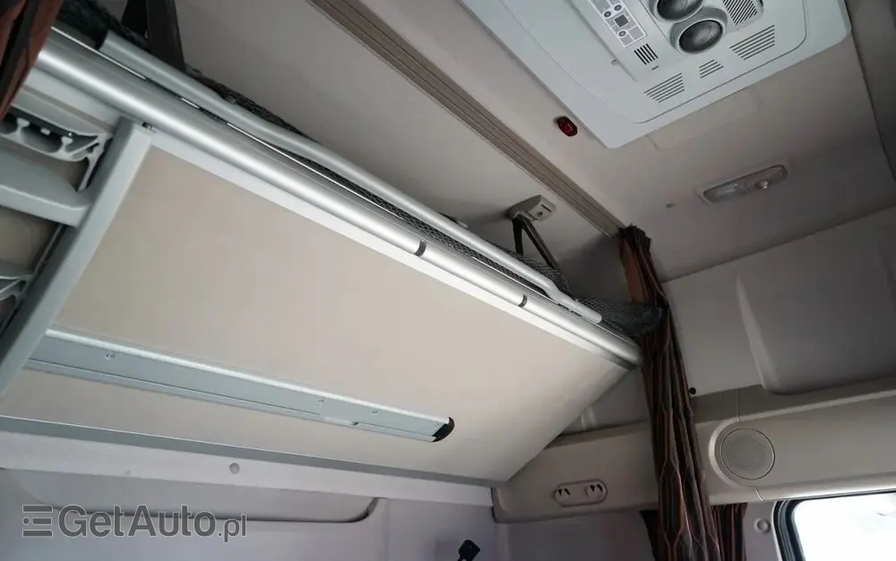 DAF XF 530 / RETARDER / KLIMA POSTOJOWA / SUPER SPACE CAB / ALUFELGI 