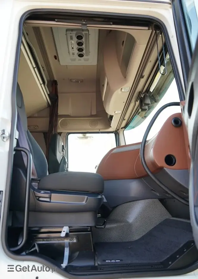 DAF XF 530 / RETARDER / KLIMA POSTOJOWA / SUPER SPACE CAB / ALUFELGI 