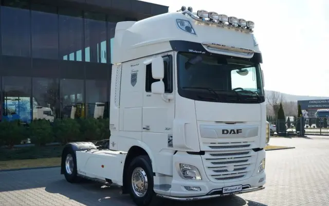 DAF XF 530 / RETARDER / KLIMA POSTOJOWA / SUPER SPACE CAB / ALUFELGI 
