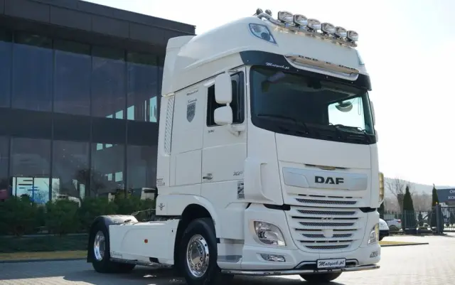 DAF XF 530 / RETARDER / KLIMA POSTOJOWA / SUPER SPACE CAB / ALUFELGI 