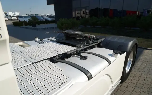 DAF XF 530 / RETARDER / KLIMA POSTOJOWA / SUPER SPACE CAB / ALUFELGI 