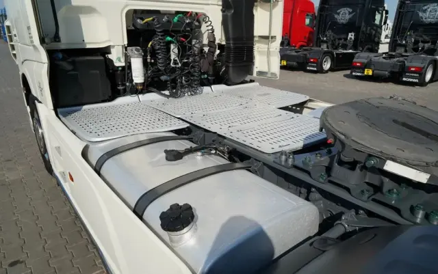 DAF XF 530 / RETARDER / KLIMA POSTOJOWA / SUPER SPACE CAB / ALUFELGI 