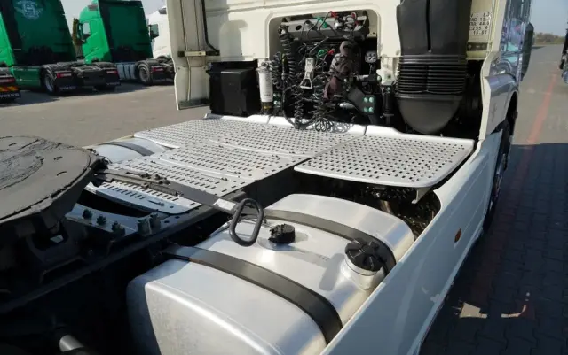 DAF XF 530 / RETARDER / KLIMA POSTOJOWA / SUPER SPACE CAB / ALUFELGI 