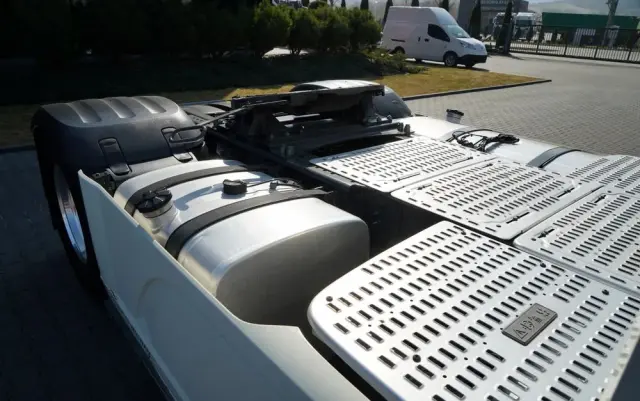 DAF XF 530 / RETARDER / KLIMA POSTOJOWA / SUPER SPACE CAB / ALUFELGI 