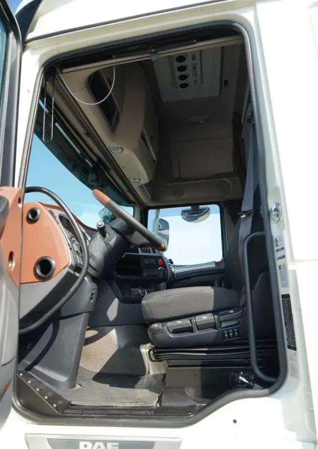 DAF XF 530 / RETARDER / KLIMA POSTOJOWA / SUPER SPACE CAB / ALUFELGI 