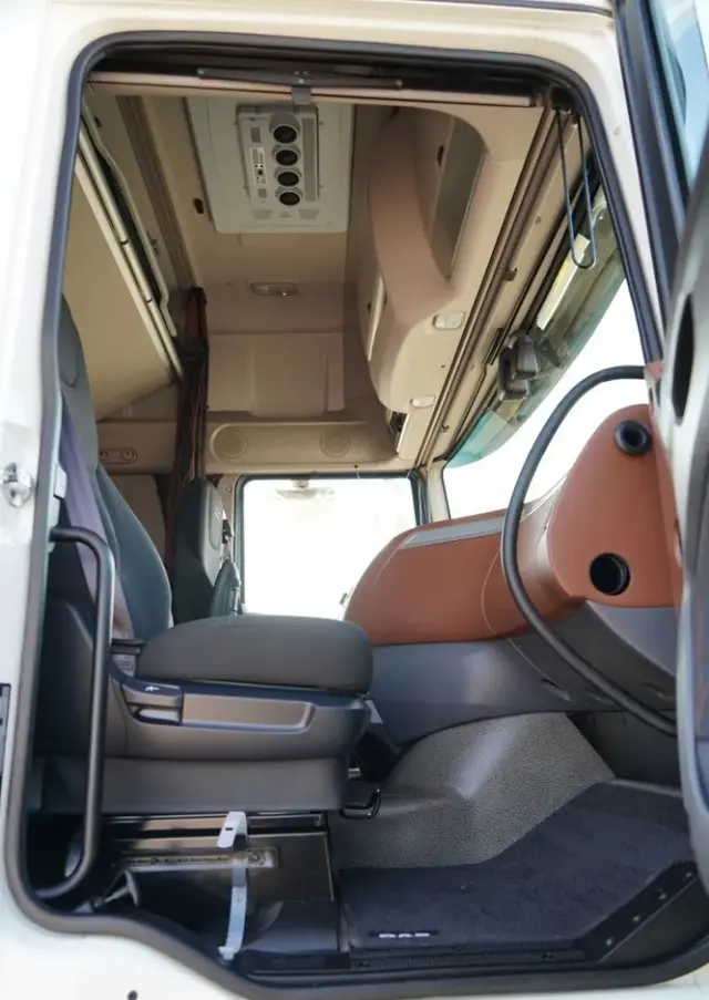 DAF XF 530 / RETARDER / KLIMA POSTOJOWA / SUPER SPACE CAB / ALUFELGI 