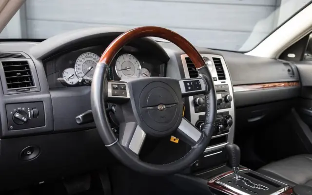 CHRYSLER 300C 2.7 Automatik