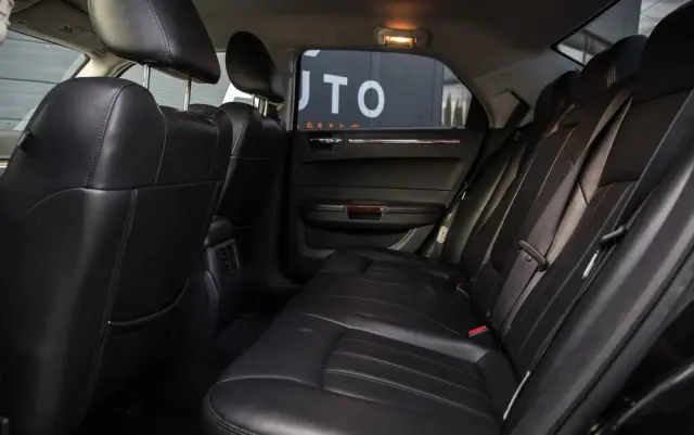 CHRYSLER 300C 2.7 Automatik