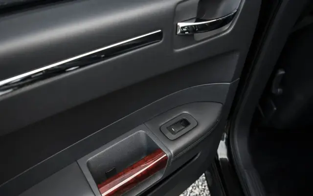 CHRYSLER 300C 2.7 Automatik