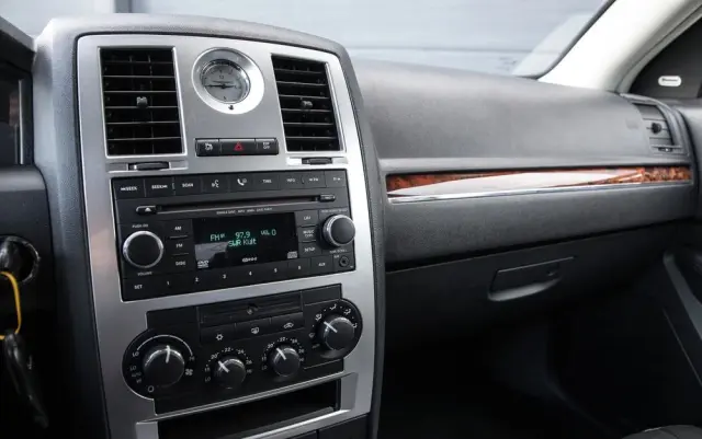 CHRYSLER 300C 2.7 Automatik