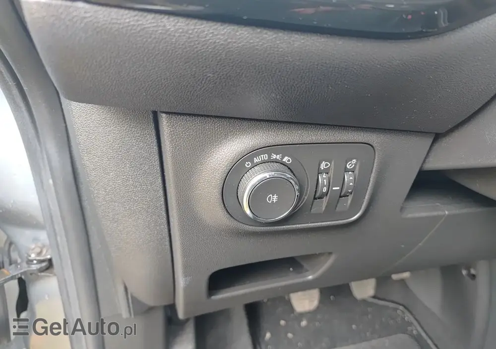 OPEL Corsa 1.4 Edition