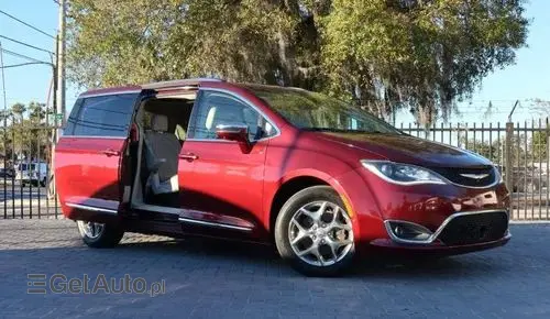 CHRYSLER Pacifica 