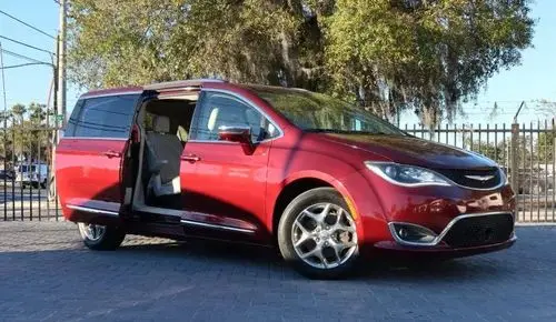 CHRYSLER Pacifica 