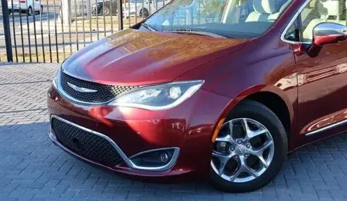 CHRYSLER Pacifica 