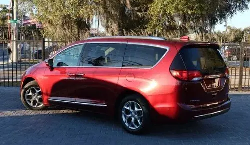 CHRYSLER Pacifica 