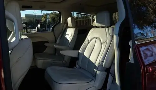 CHRYSLER Pacifica 