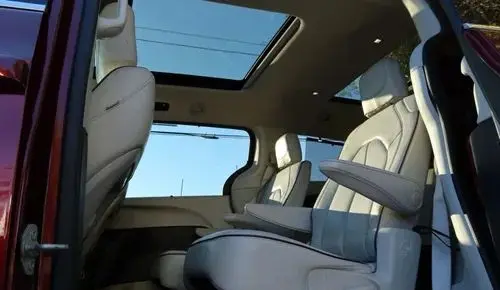 CHRYSLER Pacifica 