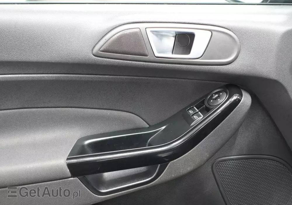 FORD Fiesta 1.0 EcoBoost Start-Stop Titanium