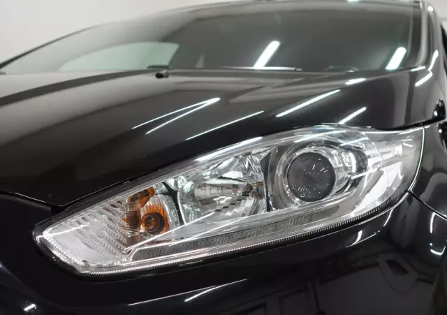 FORD Fiesta 1.0 EcoBoost Start-Stop Titanium