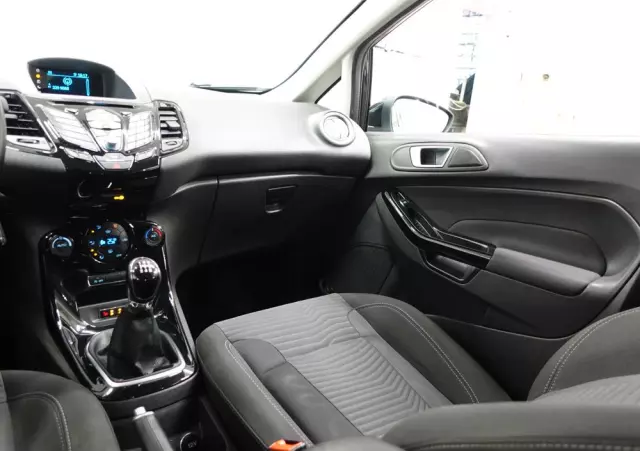 FORD Fiesta 1.0 EcoBoost Start-Stop Titanium