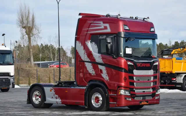 SCANIA S500 / FULL AIRMATIC / RETARDER / KLIMATYZACJA POSTOJOWA / ACC / KLIMA / SKÓRA / FULL LEDY / FULL SPOILERY / WERSJA PREMIUM / SERWISOWANA / SPROWADZONA 