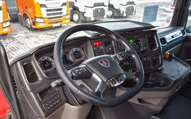 SCANIA S500 / FULL AIRMATIC / RETARDER / KLIMATYZACJA POSTOJOWA / ACC / KLIMA / SKÓRA / FULL LEDY / FULL SPOILERY / WERSJA PREMIUM / SERWISOWANA / SPROWADZONA 