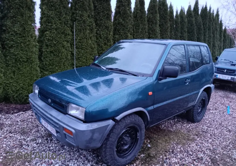 NISSAN Terrano 2.4 SR