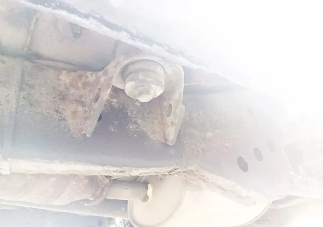 NISSAN Terrano 2.4 SR