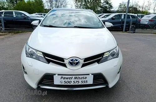 TOYOTA Auris 