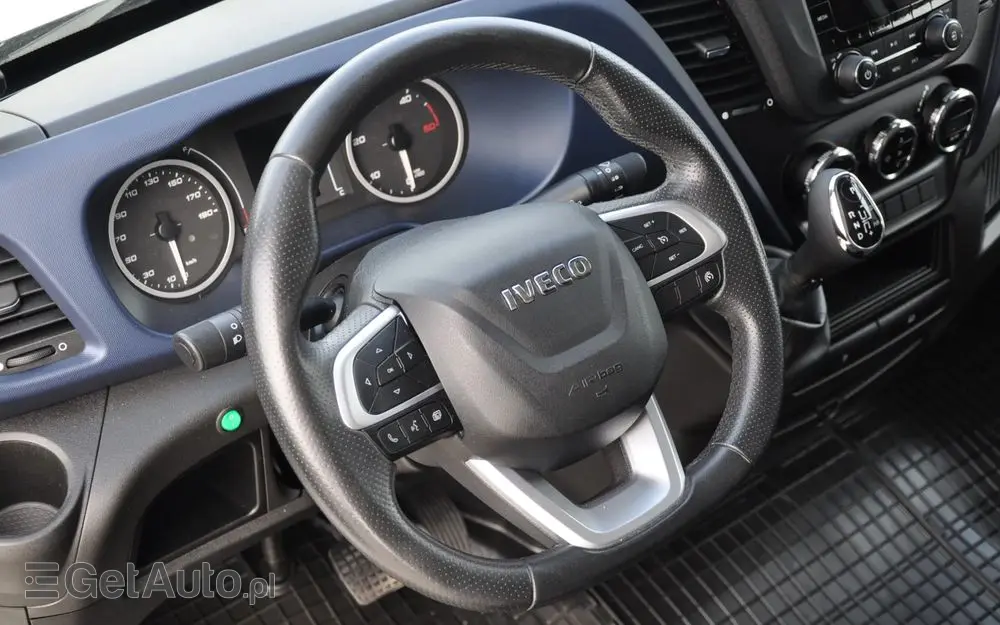 IVECO DAILY 156 KM AUTOMAT CHŁODNIA IZOTERMA KRAJOWE BEZWYPADKOWE 