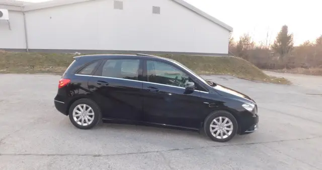 MERCEDES-BENZ Klasa B 