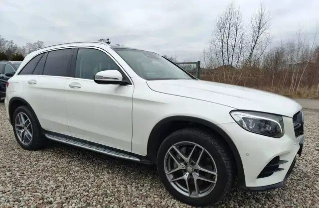 MERCEDES-BENZ GLC 