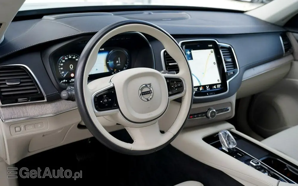 VOLVO XC 90 