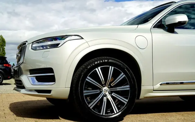 VOLVO XC 90 