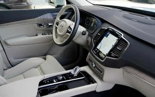 VOLVO XC 90 