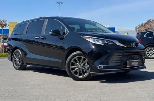 TOYOTA Sienna 