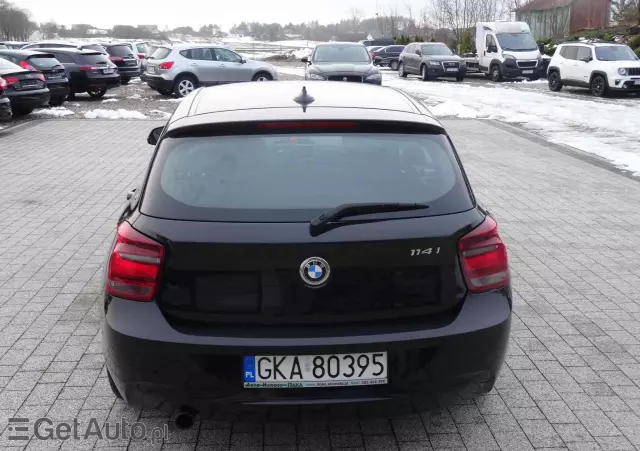BMW Seria 1 114i Sport Line