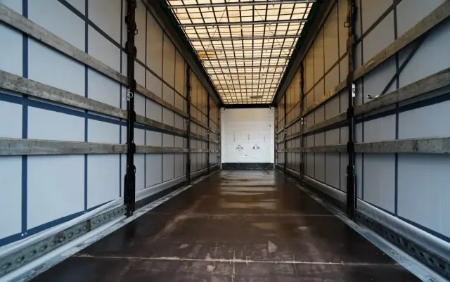 WIELTON FIRANKA / MEGA / DACH  FIRANKA / MEGA / DACH PODNOSZONY / SYSTEM BDE - ROZSUWANE SŁUPKI / SAF / DACH ZBROJONY / SYSTEM BDE - ROZSUWANE SŁUPKI / SAF 