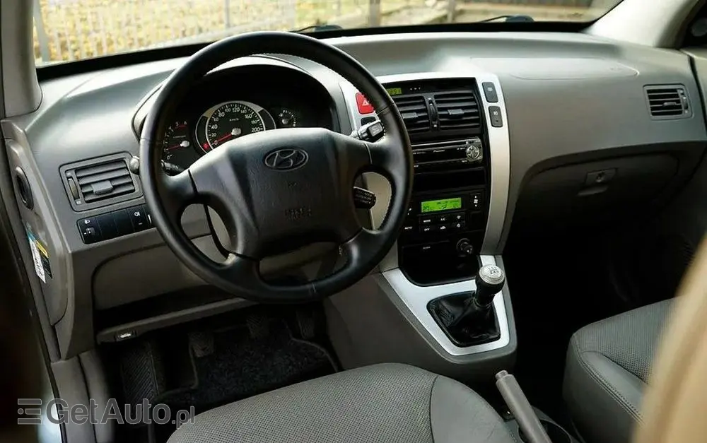 HYUNDAI Tucson 
