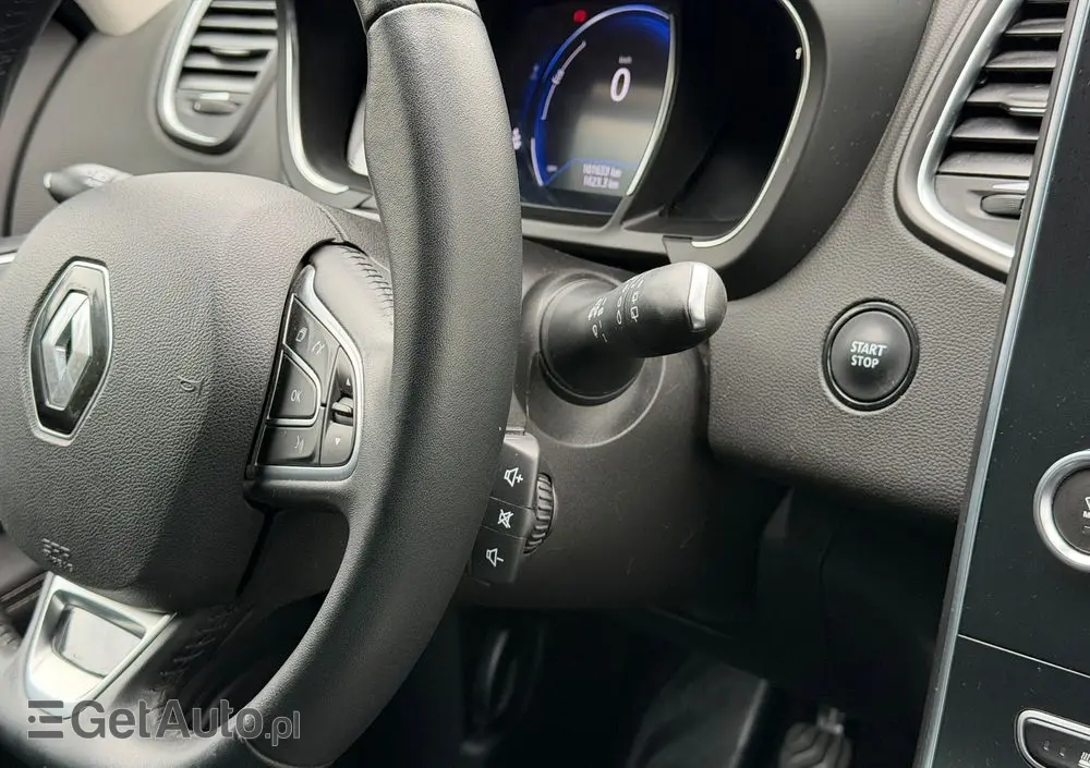 RENAULT Grand Scenic TCe 140 GPF BLACK EDITION