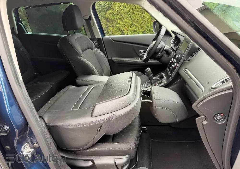 RENAULT Grand Scenic TCe 140 GPF BLACK EDITION