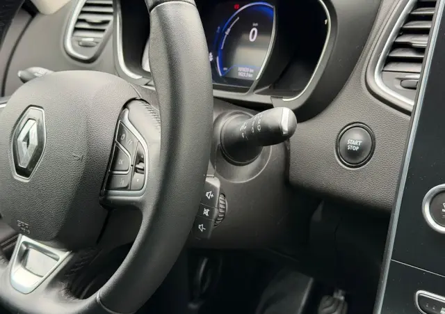 RENAULT Grand Scenic TCe 140 GPF BLACK EDITION