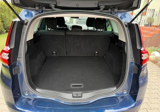 RENAULT Grand Scenic TCe 140 GPF BLACK EDITION