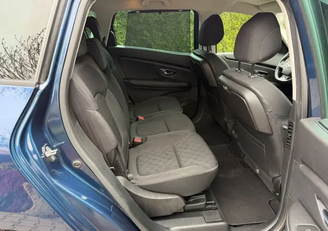 RENAULT Grand Scenic TCe 140 GPF BLACK EDITION